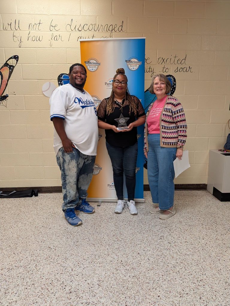 Tashonda McCormick receiving a 2026 Kindness Award
